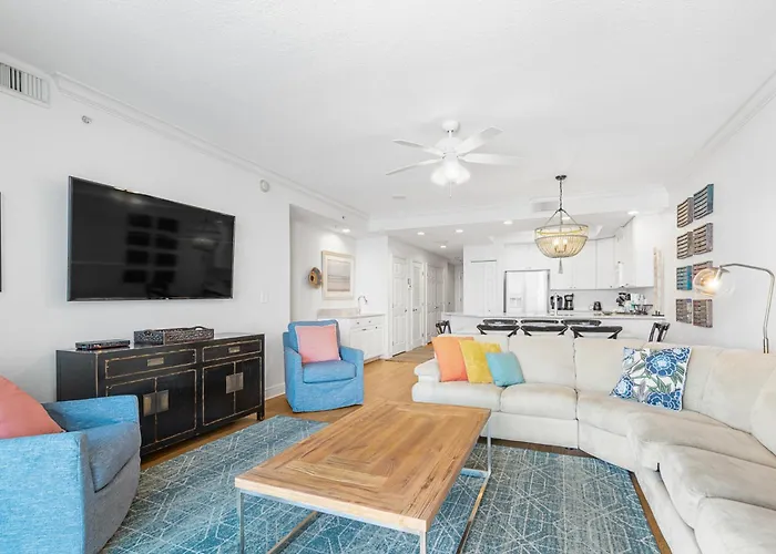 San Carlos 704 Apartment