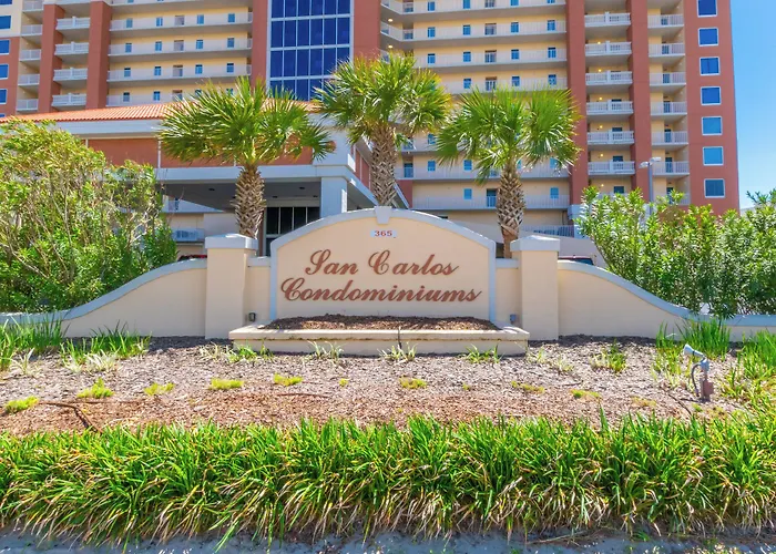 San Carlos 704 Apartment *